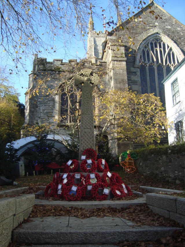 Church at Fowey with Poppy Wreaths still very much in evidence from Rememberance Sunday (c) Sherri Matthews 2013